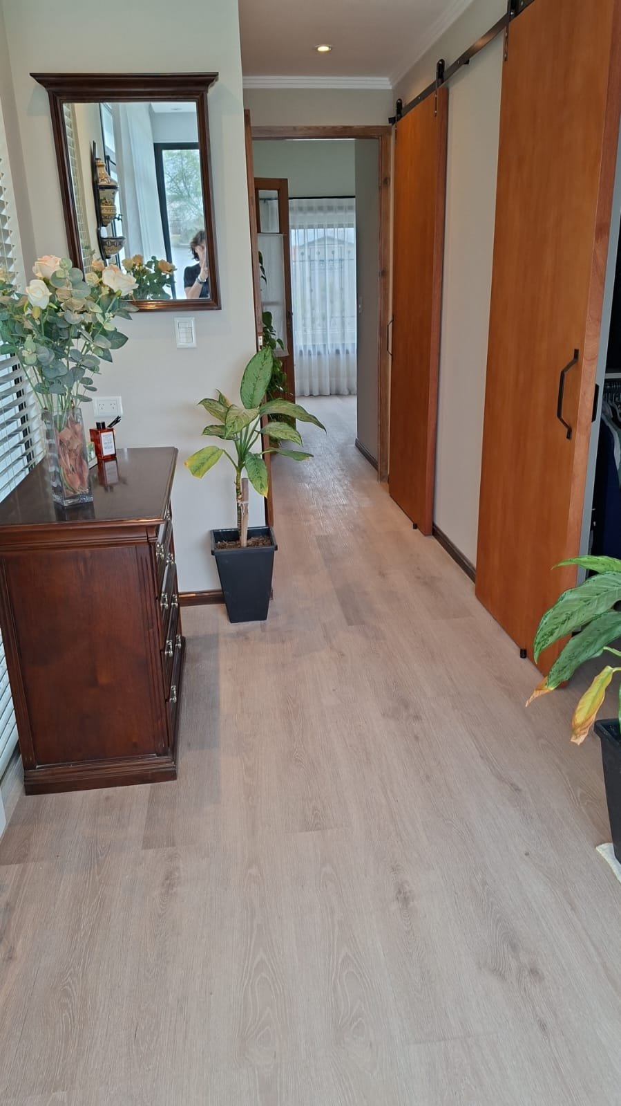 Instalación de piso vinílico en Calamuchita